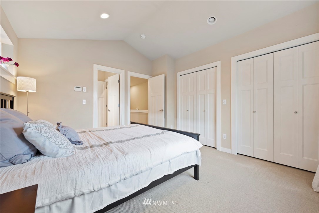925 North 97th Street Seattle, WA 98103 - Photo 12 of 24 Gallery Image 12
