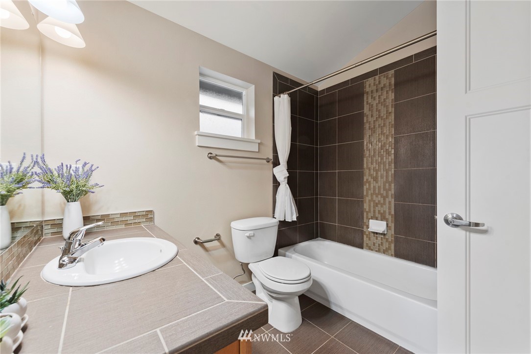 925 North 97th Street Seattle, WA 98103 - Photo 14 of 24 Gallery Image 14