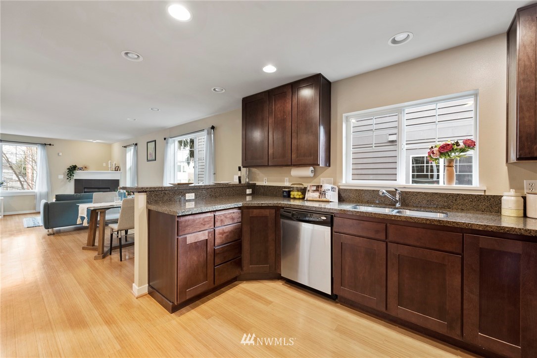 925 North 97th Street Seattle, WA 98103 - Photo 9 of 24 Gallery Image 9