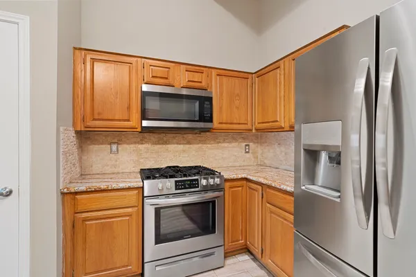 $2,300 | 2502 Planters Row, Sugar Land, TX 77478