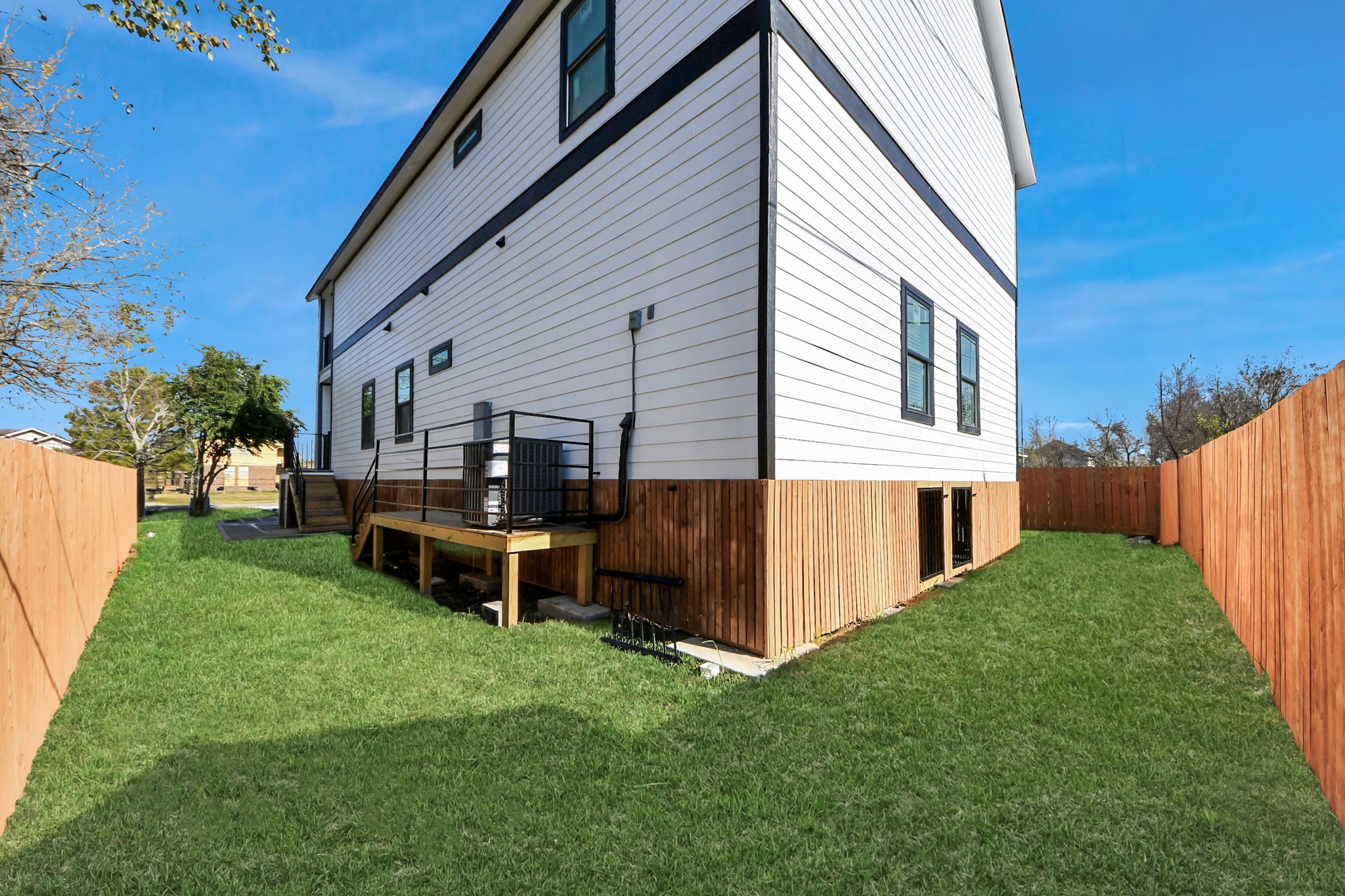 5226 Ricky Street Houston, TX 77033 - Photo 11 of 49