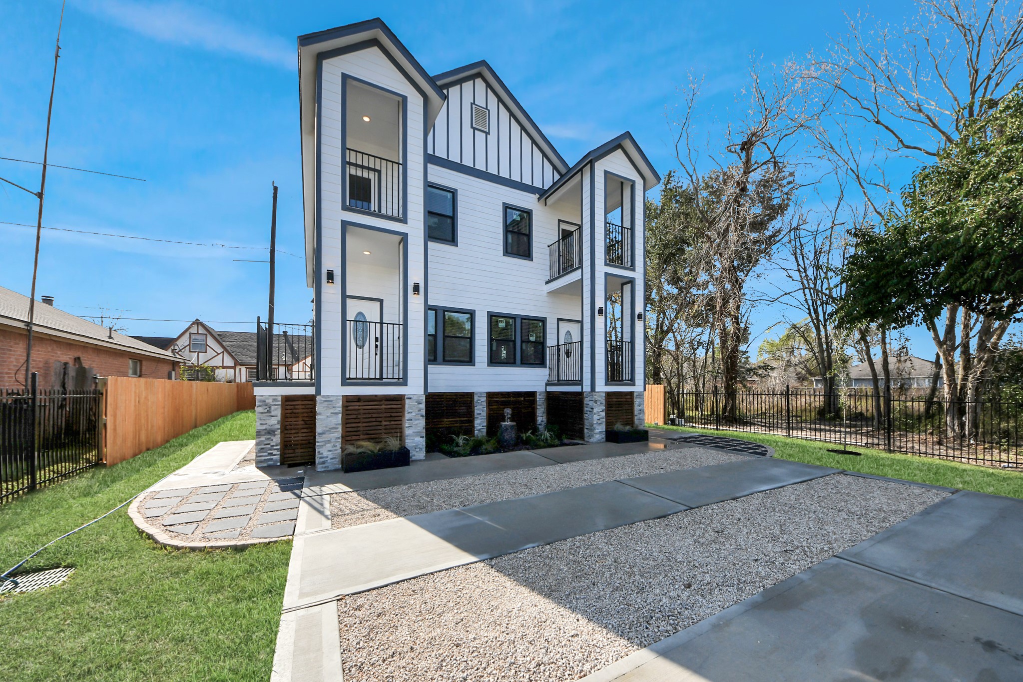 5226 Ricky Street Houston, TX 77033 - Photo 5 of 49