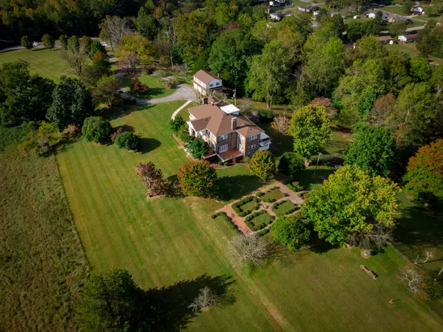 $3,100,000 | 209 Browntown Road, Red Bank, TN 37415