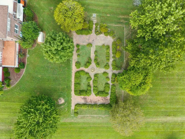 $3,100,000 | 209 Browntown Road, Red Bank, TN 37415