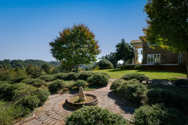 $3,100,000 | 209 Browntown Road, Red Bank, TN 37415