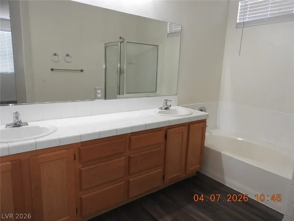 $1,975 | 9195 Briarthorne Street, Las Vegas, NV 89123