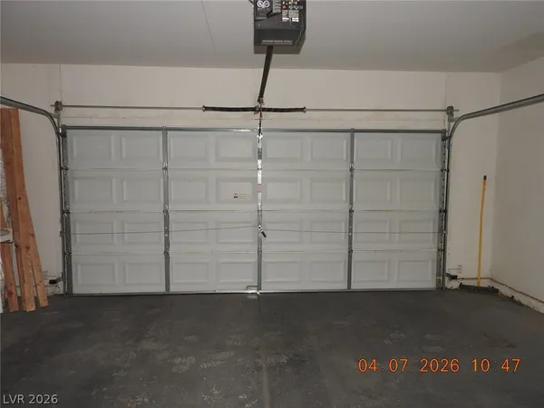 $1,975 | 9195 Briarthorne Street, Las Vegas, NV 89123