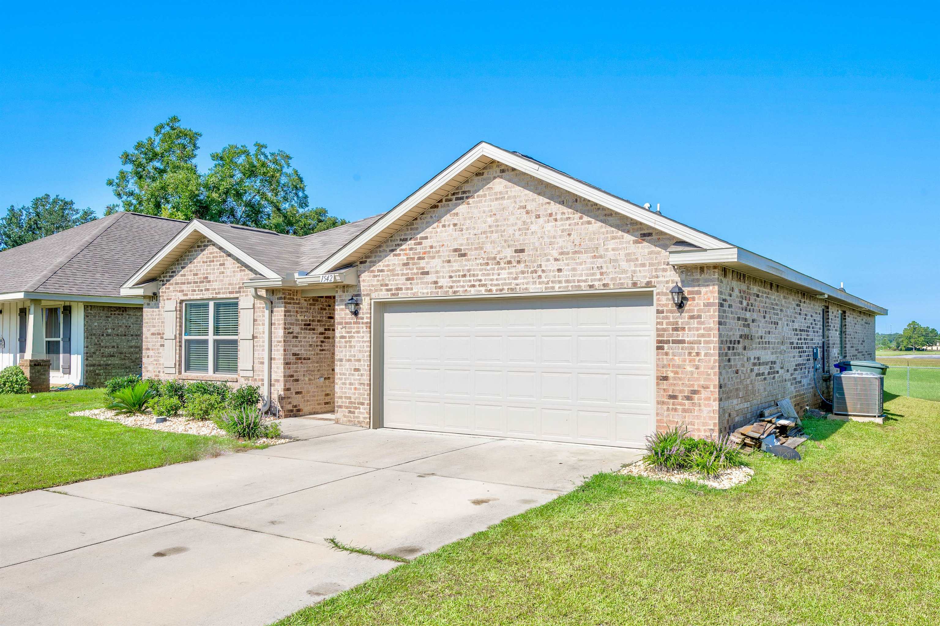 1542 Majesty Loop Foley, AL 36535 - Photo 2 of 44