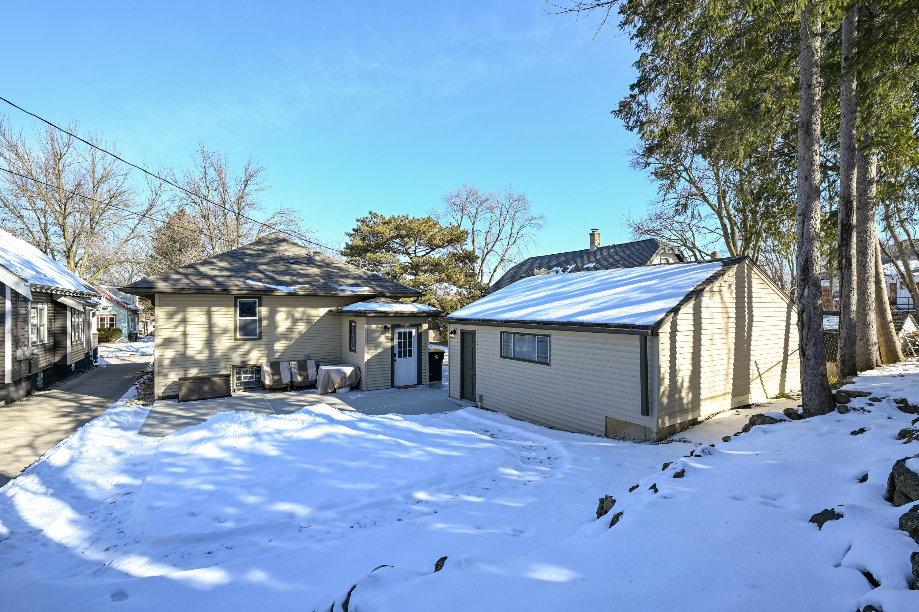 6825 Terrace Court Wauwatosa, WI 53213 - Photo 28 of 33 DSC_7717