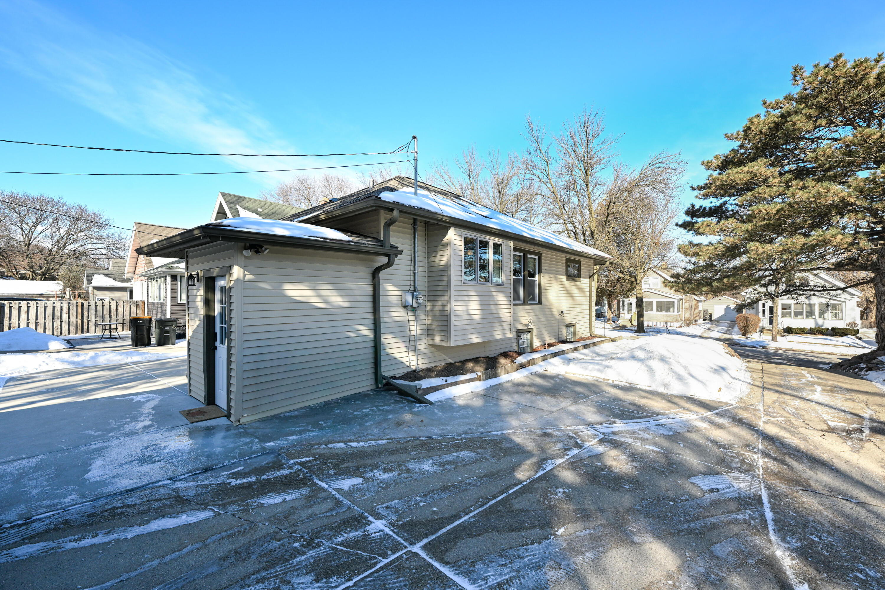 6825 Terrace Court Wauwatosa, WI 53213 - Photo 30 of 33 DSC_7721