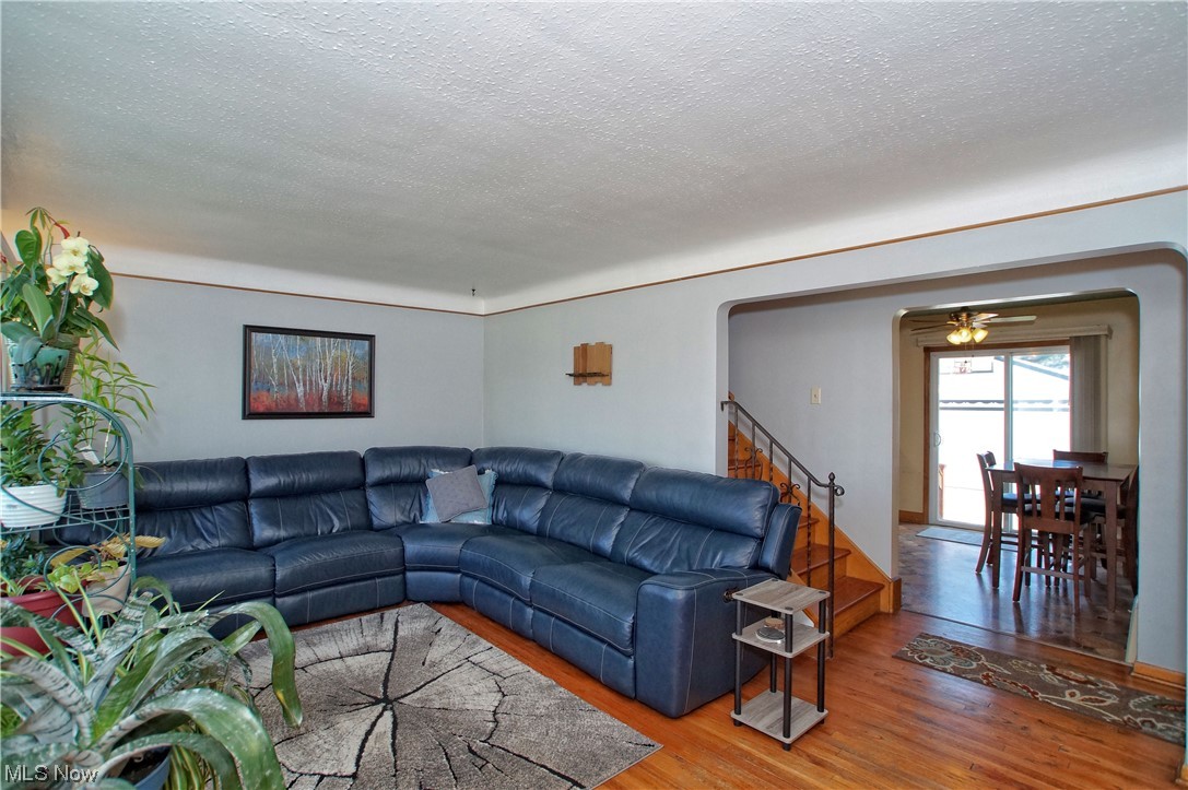 30740 Clarmont Road Willowick, OH 44095 - Photo 2 of 24