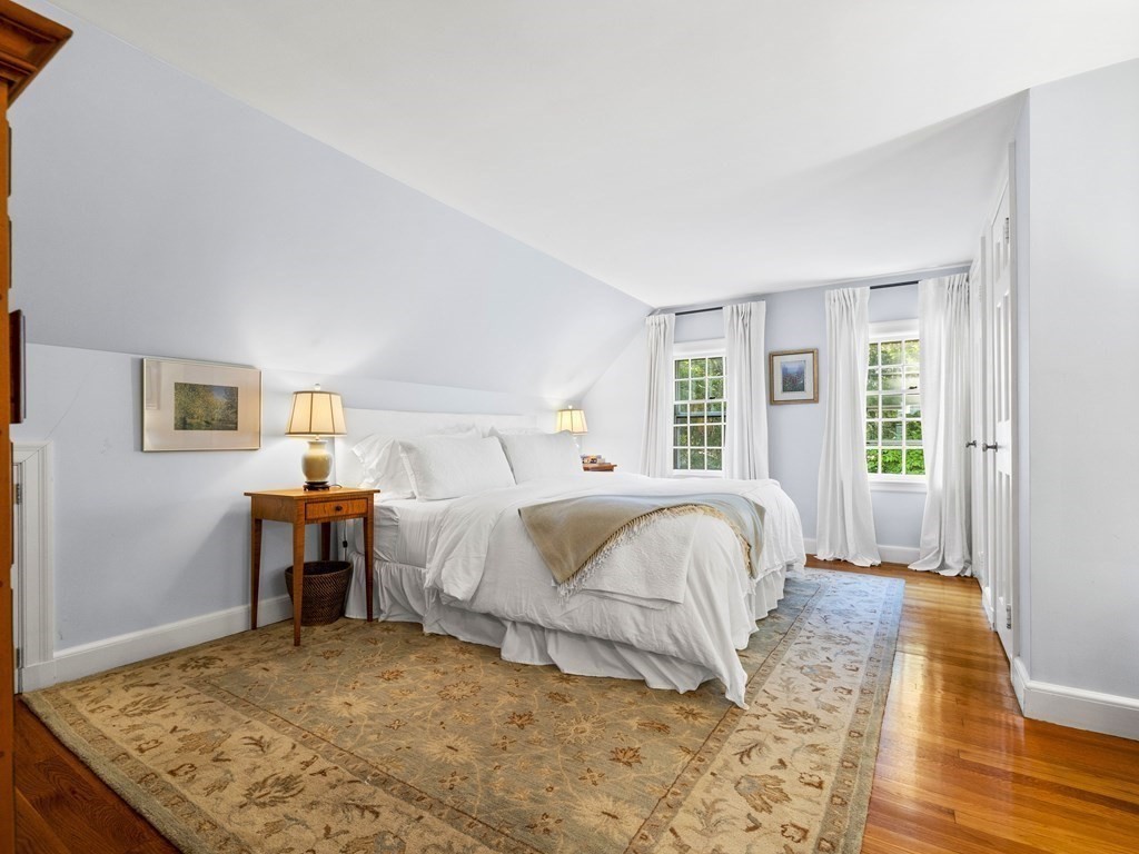 75 Standish Road Wellesley, MA 02481 - Photo 11 of 19