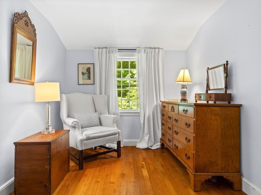 75 Standish Road Wellesley, MA 02481 - Photo 12 of 19