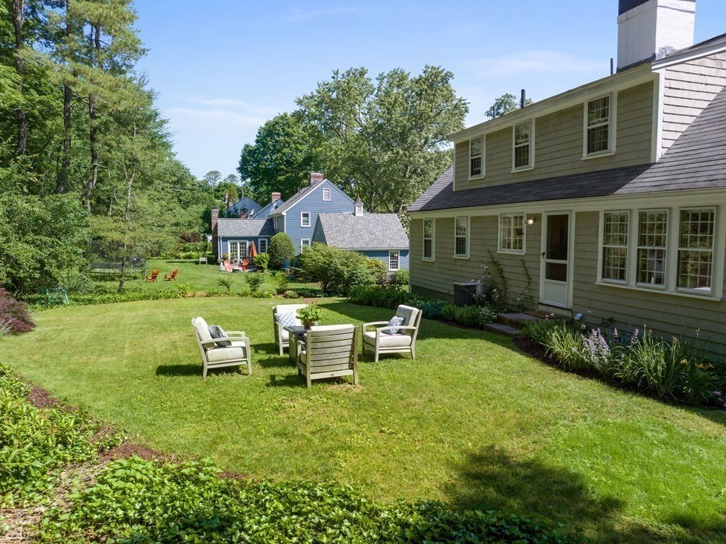 75 Standish Road Wellesley, MA 02481 - Photo 18 of 19