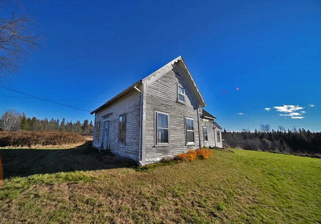 $259,500 | 1826 Bancroft Road, Bancroft, ME 04497