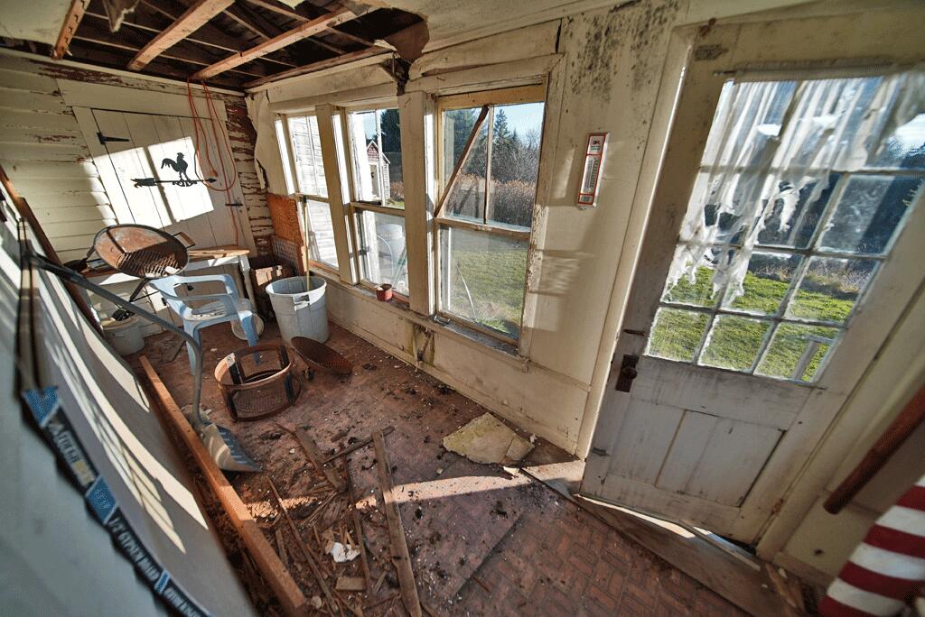 1826 Bancroft Road Bancroft, ME 04497 - Photo 37 of 73 me-sunporch-farmhouse