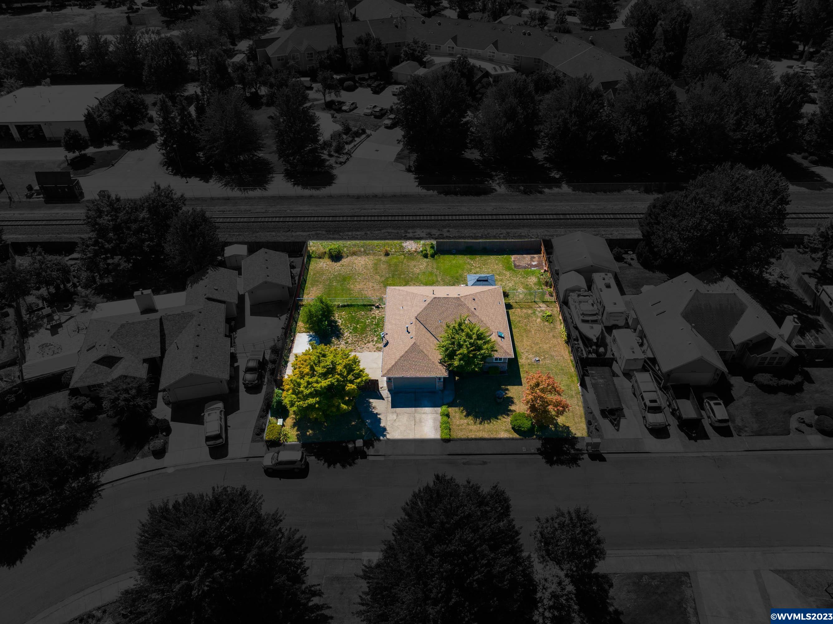 2510 Del Rio Court Southeast Albany, OR 97322 - Photo 40 of 42 Gallery Image 40