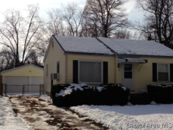 2000 Lee Street Springfield, IL 62703 - Photo 2 of 9