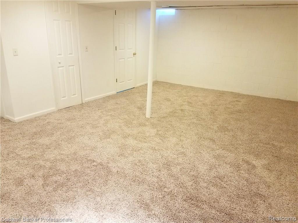 30112 Wicklow Road Farmington Hills, MI 48334 - Photo 32 of 45