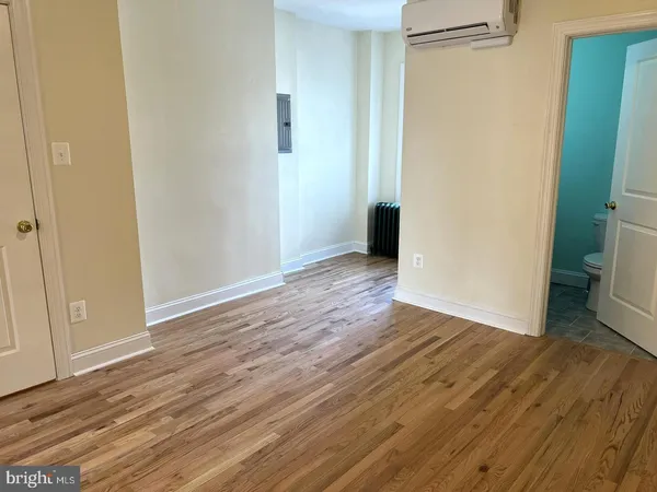 $1,350 | 1431 West Girard Avenue, Unit 3F, Philadelphia, PA 19130