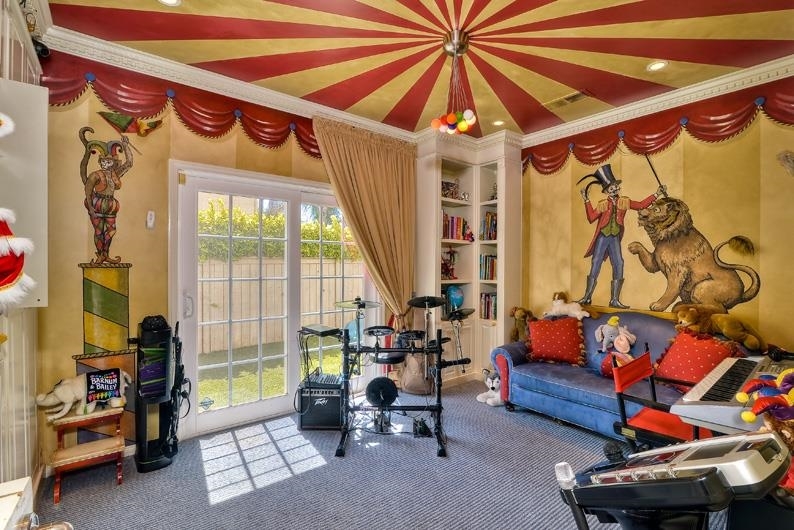 1206 Plum Tree Road Carlsbad, CA 92011 - Photo 15 of 25 DOWNSTAIRS BEDROOM WITH SLIDER TO PLAYROOM OR ARTIST STUDIO??FULL REMODED BATH ADJACENT