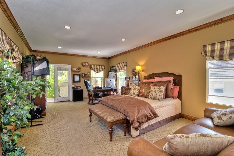 1206 Plum Tree Road Carlsbad, CA 92011 - Photo 19 of 25 UPSTAIRS 5TH BEDROOM (NO CLOSET) OR BONUS ROOM WITH BALACONY