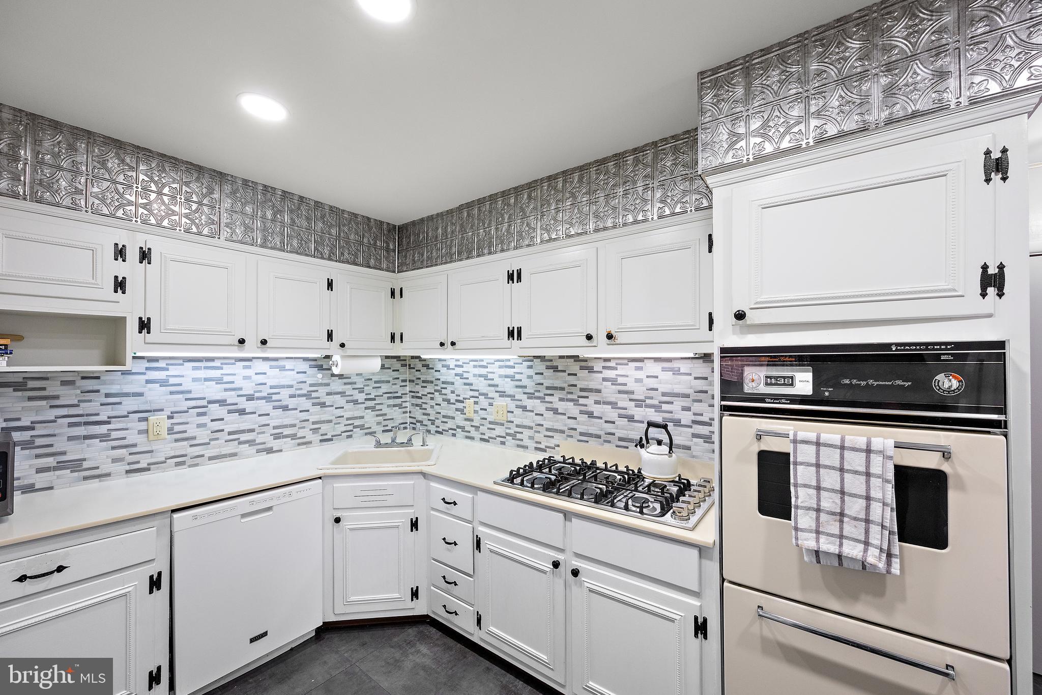 2204 Foote Road Wilmington, DE 19803 - Photo 9 of 34