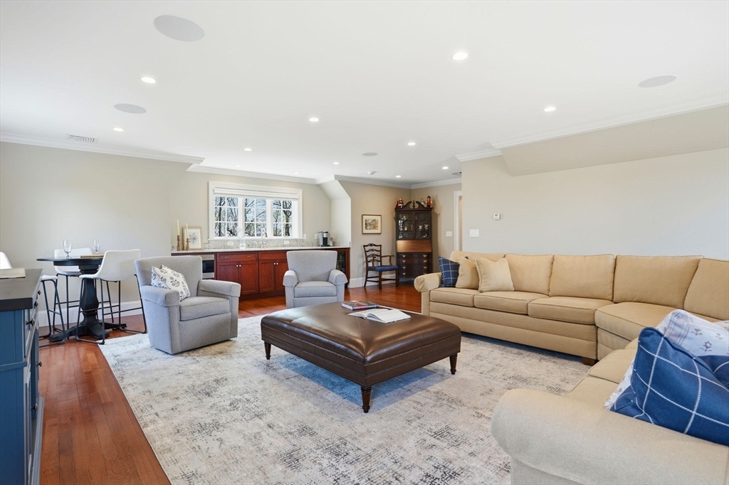 21 Chadbourne Road Lexington, MA 02421 - Photo 27 of 42