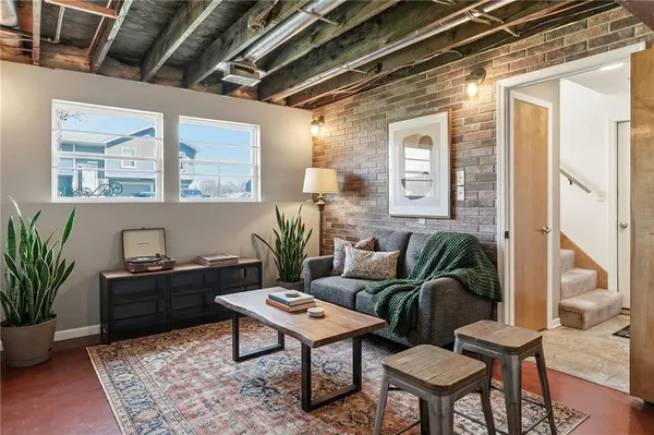 $268,000 | 500 North Saville Court, Independence, MO 64050