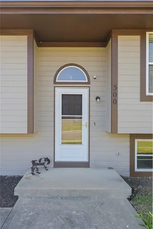 $268,000 | 500 North Saville Court, Independence, MO 64050