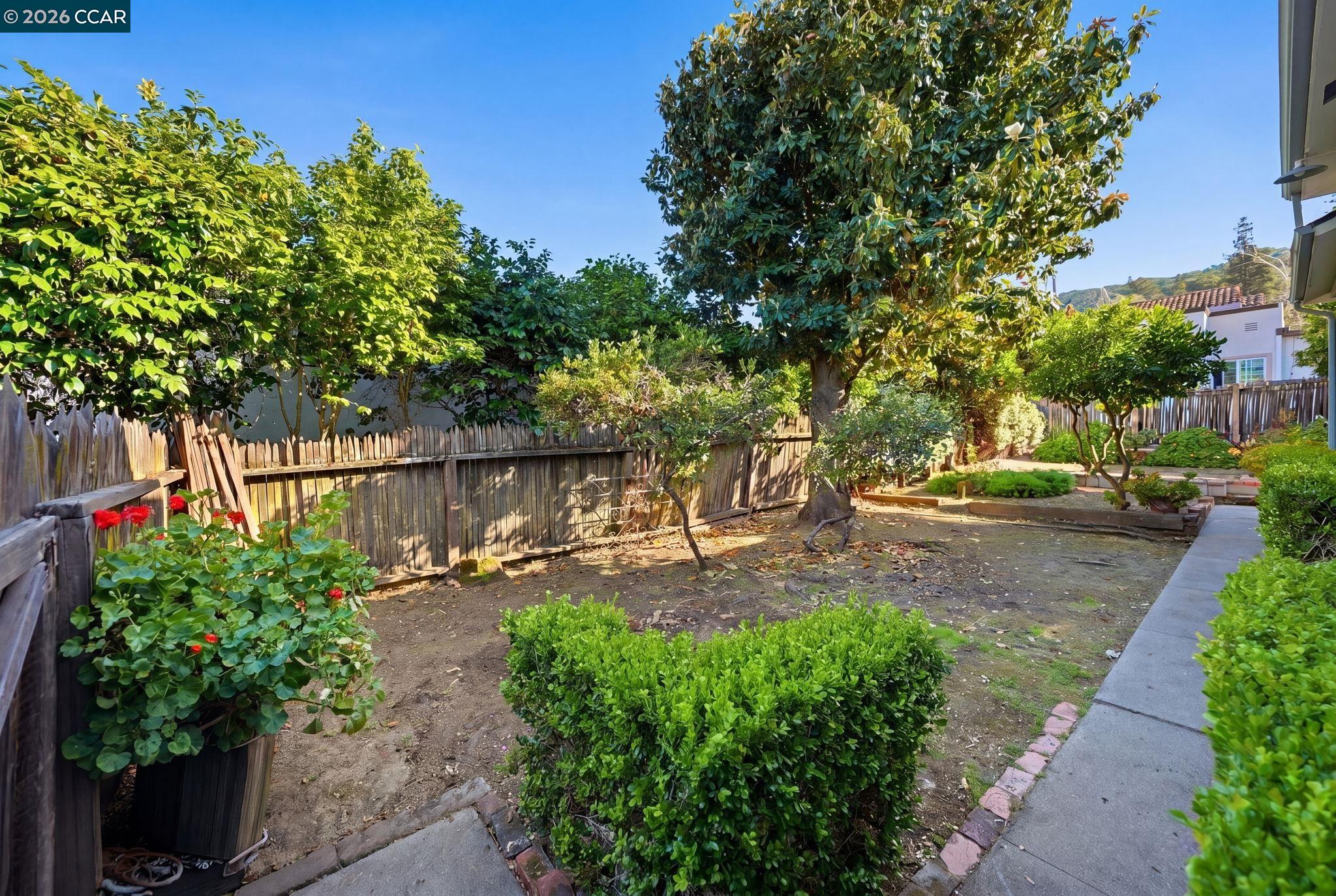 848 Talbart Street Martinez, CA 94553 - Photo 35 of 50