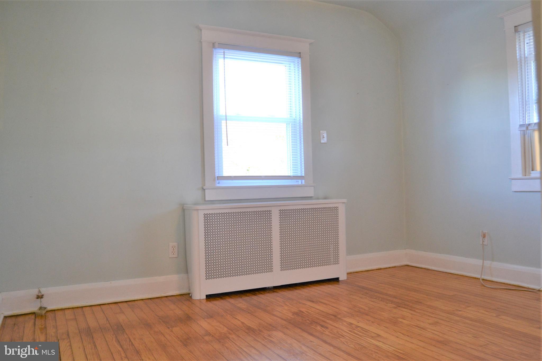 5537 Ashbourne Road Baltimore, MD 21227 - Photo 22 of 37 2nd bedroom