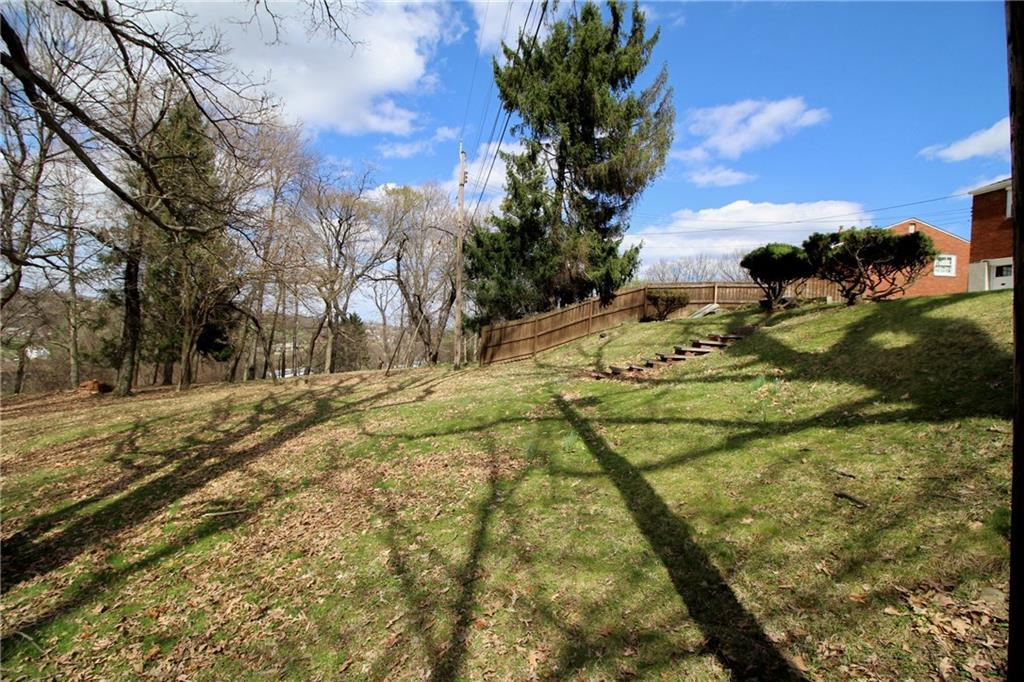 226 Castle Road Castle Shannon, PA 15234 - Photo 18 of 19 Back yard.