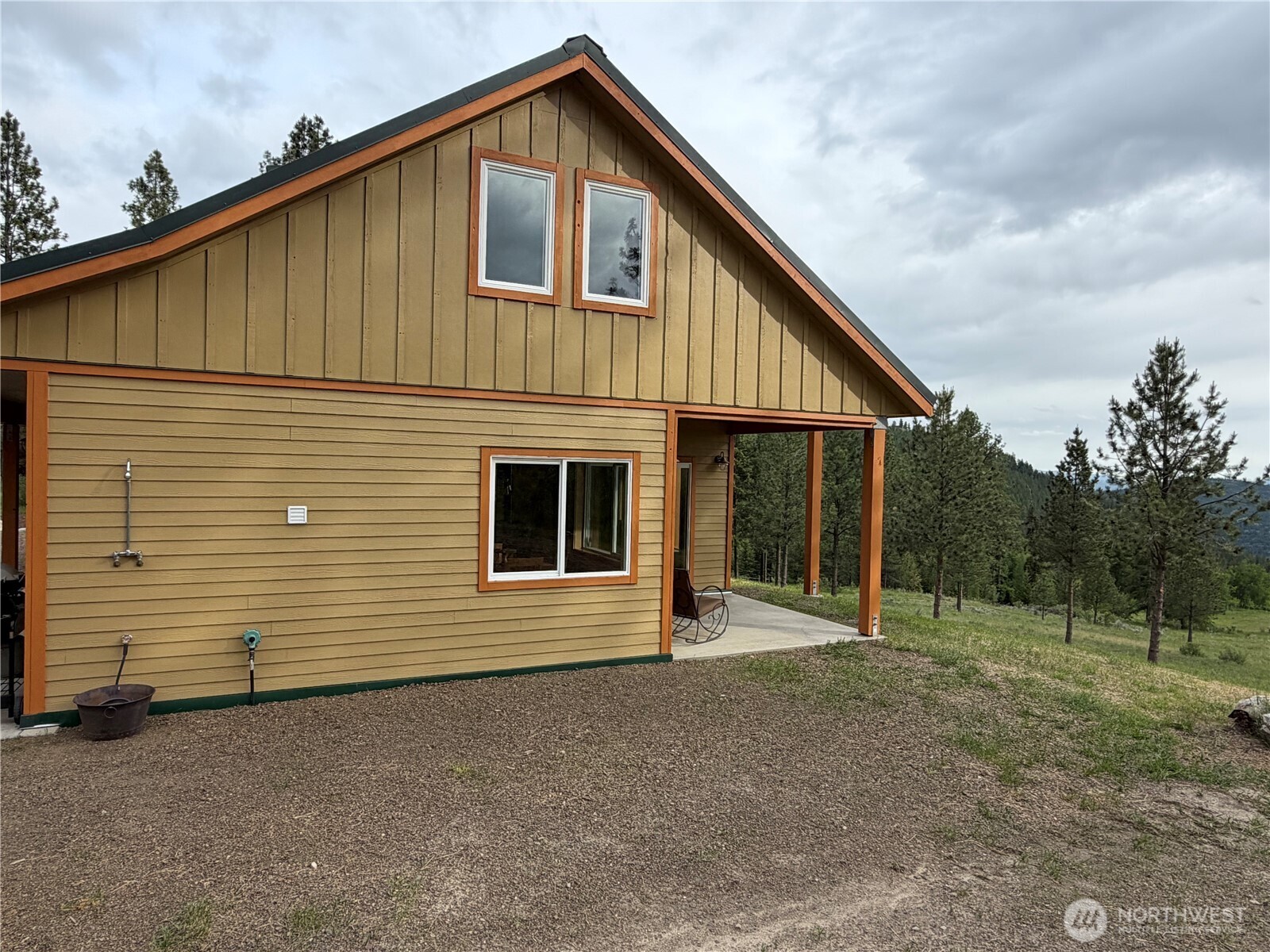 359 Bandtman Road Tonasket, WA 98855 - Photo 5 of 36