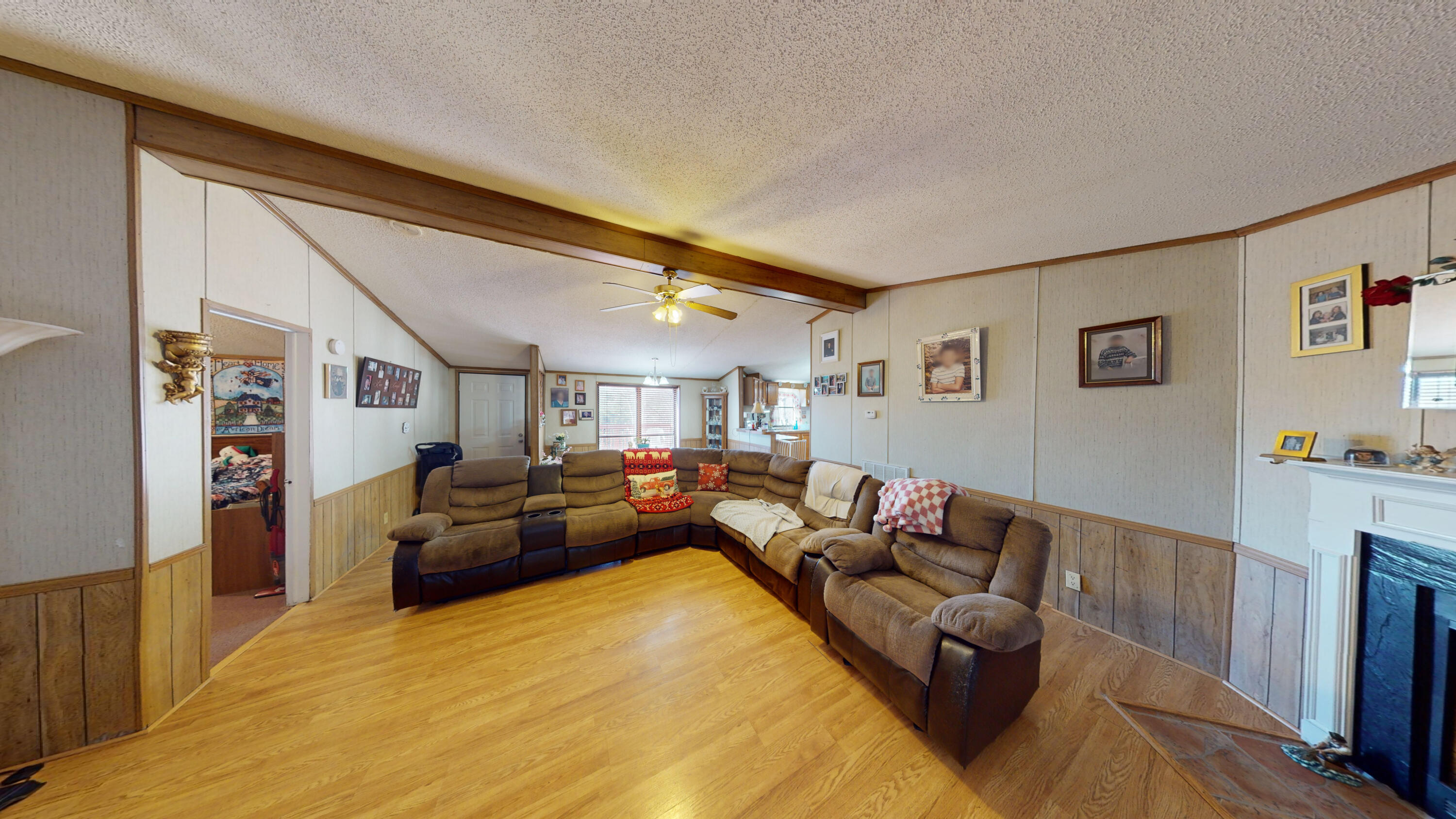 196 Rabbit Valley Road Northwest Cleveland, TN 37312 - Photo 3 of 11 3-Living Room