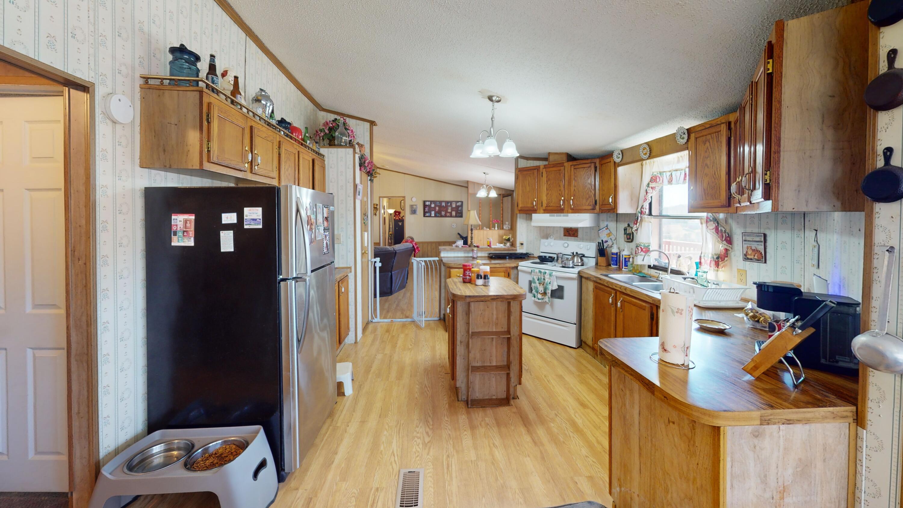 196 Rabbit Valley Road Northwest Cleveland, TN 37312 - Photo 4 of 11 4-Kitchen-2