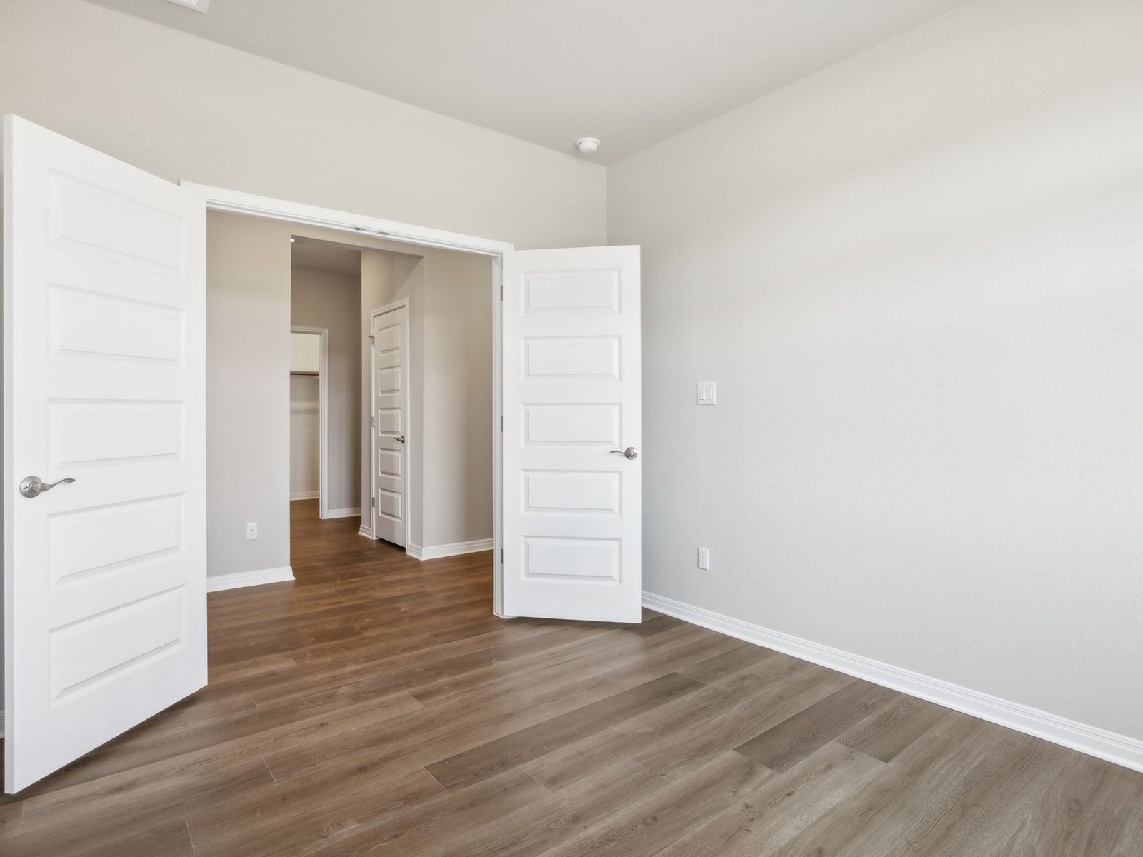 175 Pendleton Drive Kyle, TX 78640 - Photo 11 of 18 Photo is not of the actual home, but is an inspirational photo of builder’s model home and may depict options, furnishings, and/or decorator features that are not included