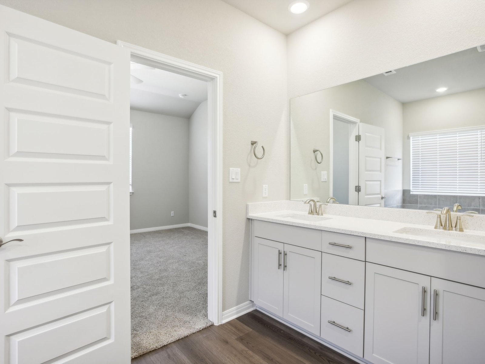 175 Pendleton Drive Kyle, TX 78640 - Photo 14 of 18 Photo is not of the actual home, but is an inspirational photo of builder’s model home and may depict options, furnishings, and/or decorator features that are not included