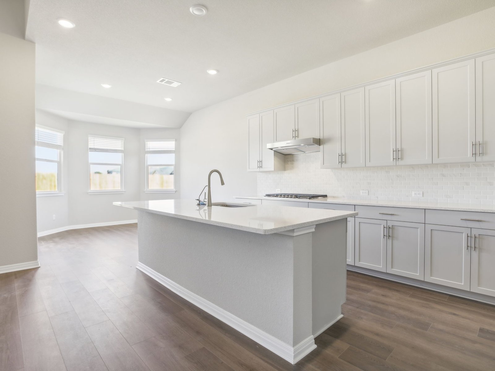 175 Pendleton Drive Kyle, TX 78640 - Photo 10 of 18 Photo is not of the actual home, but is an inspirational photo of builder’s model home and may depict options, furnishings, and/or decorator features that are not included