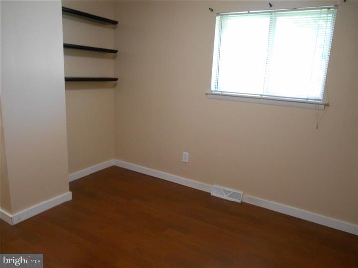 1416 Rothley Avenue Willow Grove, PA 19090 - Photo 11 of 24 Gallery Image 11