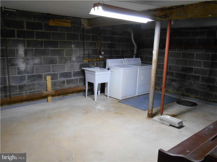 1416 Rothley Avenue Willow Grove, PA 19090 - Photo 20 of 24 Gallery Image 20
