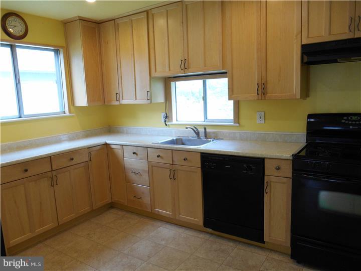 1416 Rothley Avenue Willow Grove, PA 19090 - Photo 7 of 24 Gallery Image 7