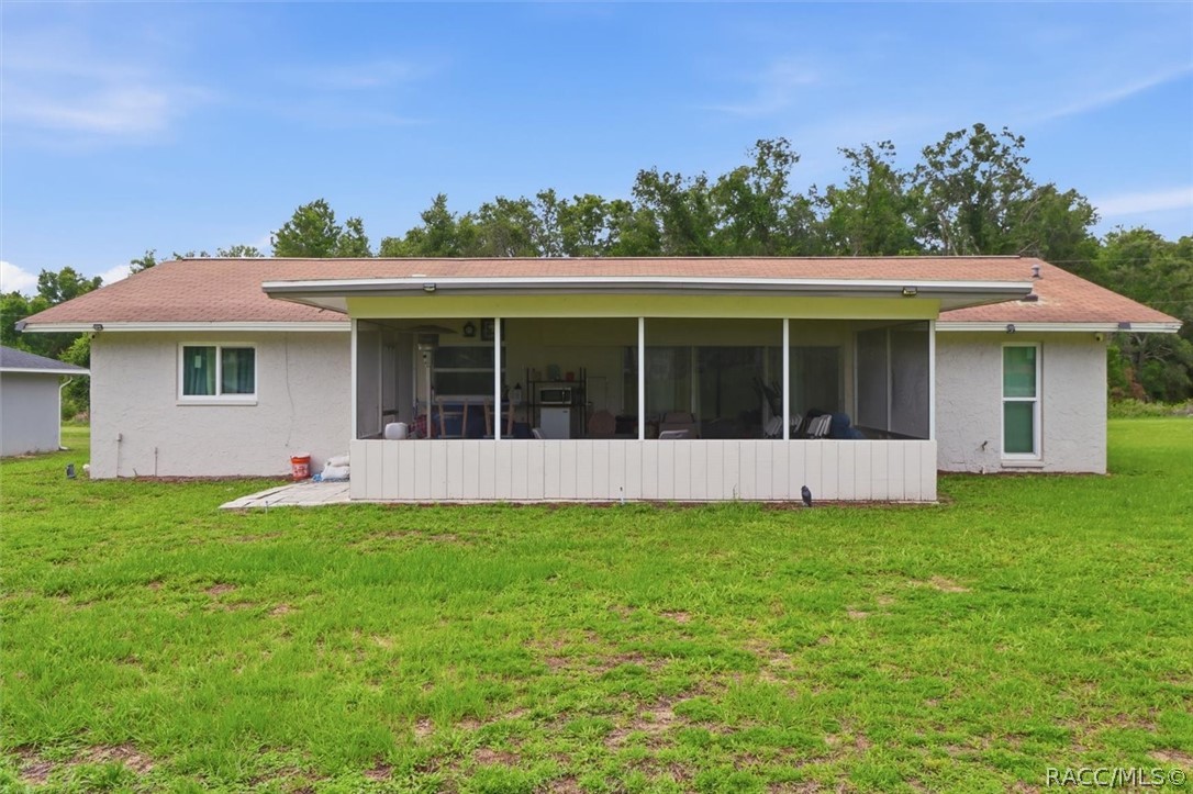 2507 Bluegrass Street Inverness, FL 34453 - Photo 34 of 43 Exterior back view