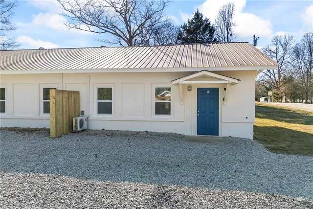 $289,900 | 114 Anderson Avenue, Westminster, SC 29693