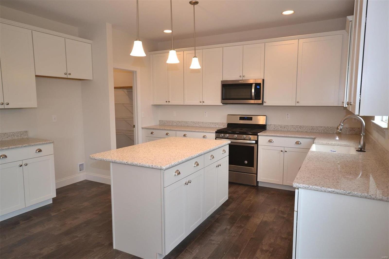 5933 Hawkins Ridge Court St. Louis, MO 63129 - Photo 11 of 33 Gallery Image 11
