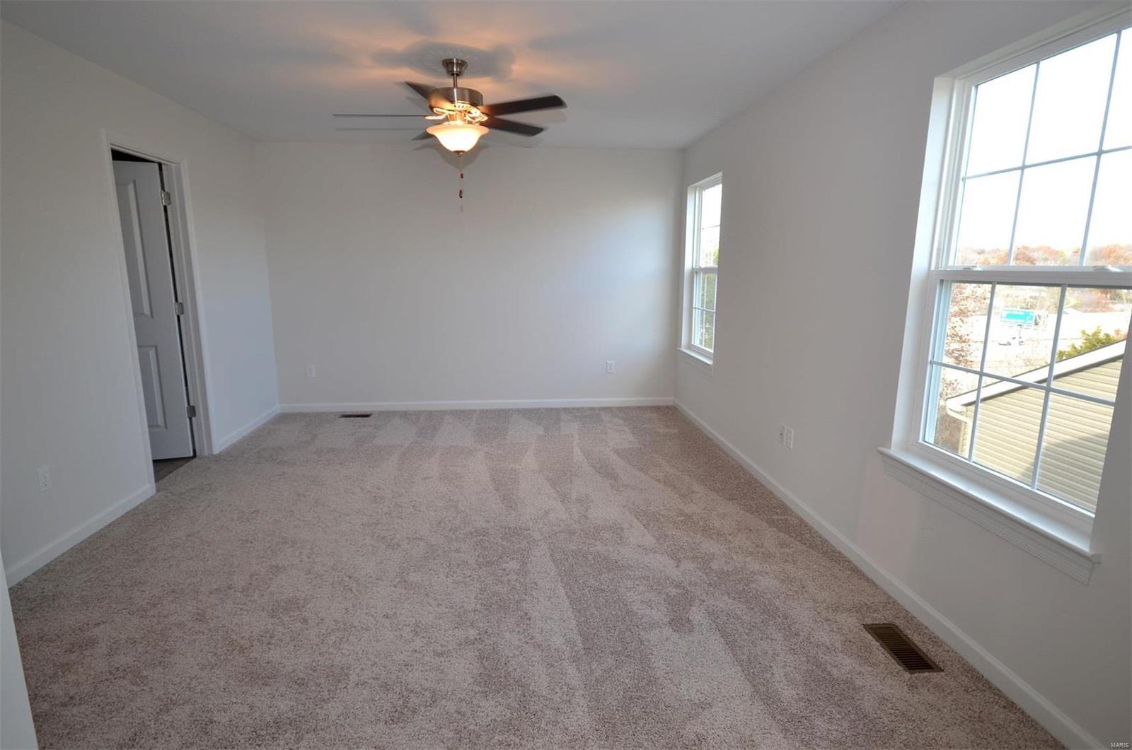 5933 Hawkins Ridge Court St. Louis, MO 63129 - Photo 15 of 33 Gallery Image 15