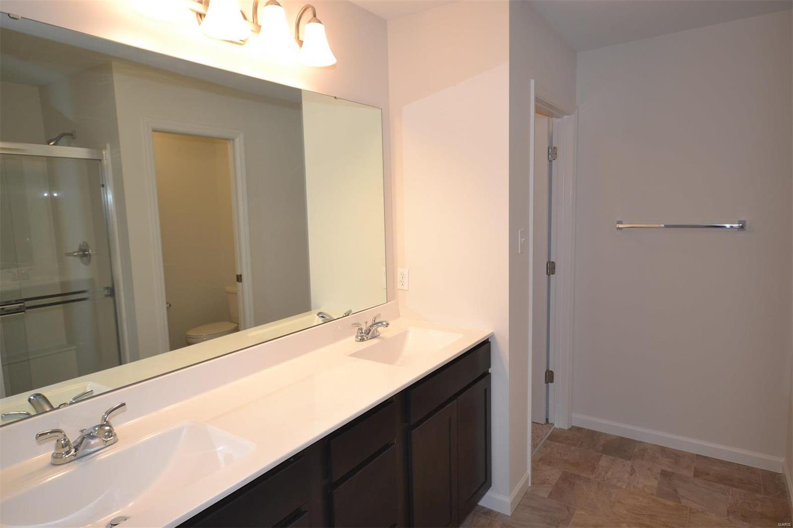 5933 Hawkins Ridge Court St. Louis, MO 63129 - Photo 18 of 33 Gallery Image 18