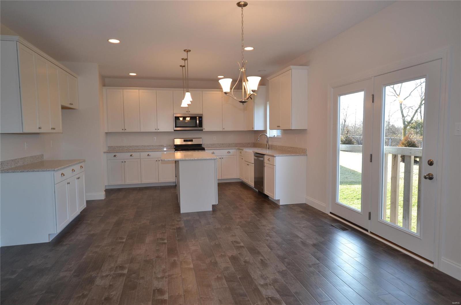 5933 Hawkins Ridge Court St. Louis, MO 63129 - Photo 8 of 33 Gallery Image 8