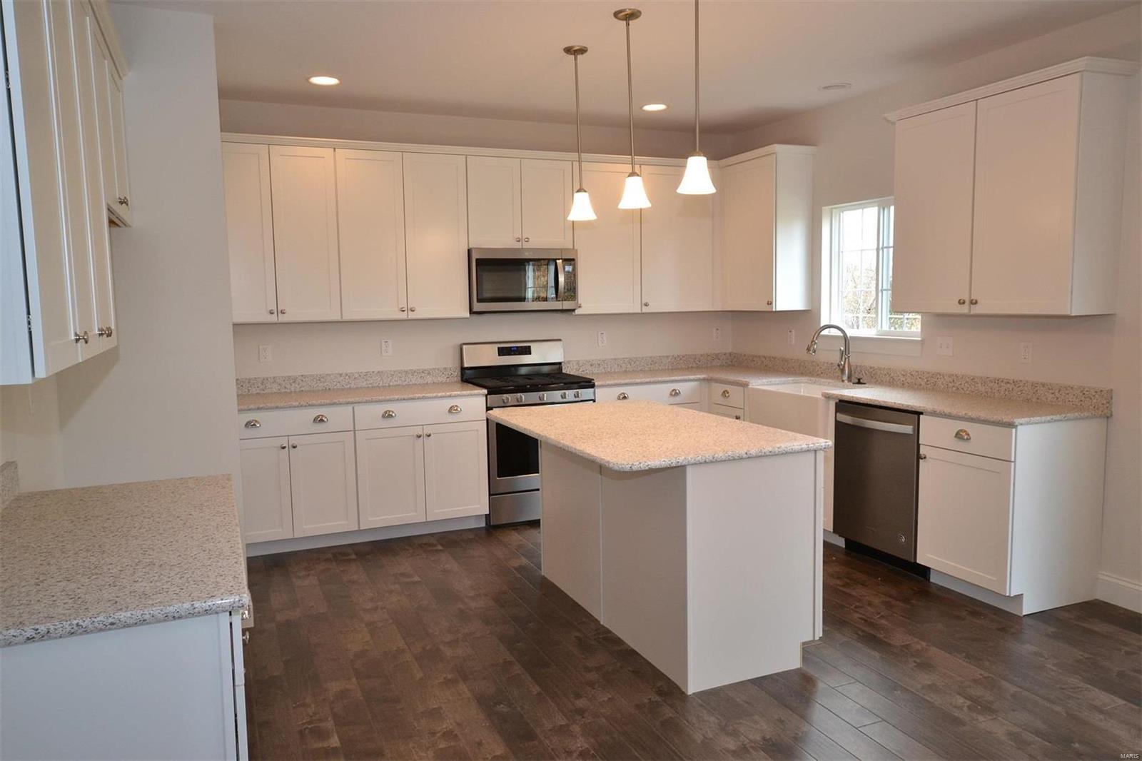 5933 Hawkins Ridge Court St. Louis, MO 63129 - Photo 10 of 33 Gallery Image 10