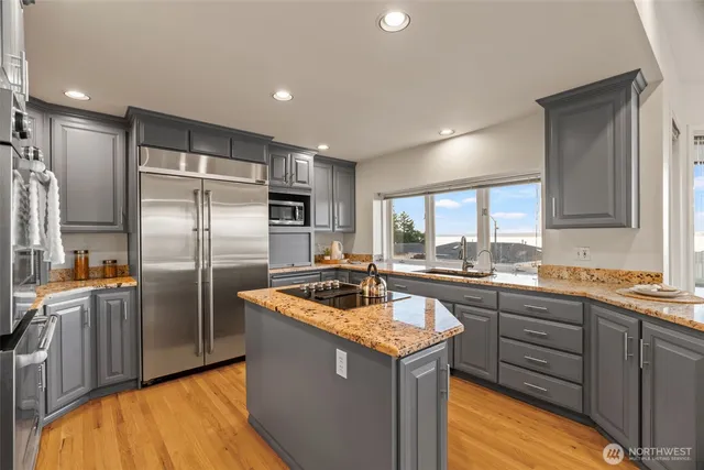 $2,250,000 | 13813 68th Avenue West, Edmonds, WA 98026